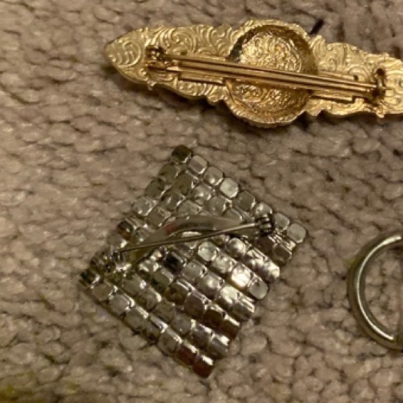 Brooch bundle - Picture 3 of 3